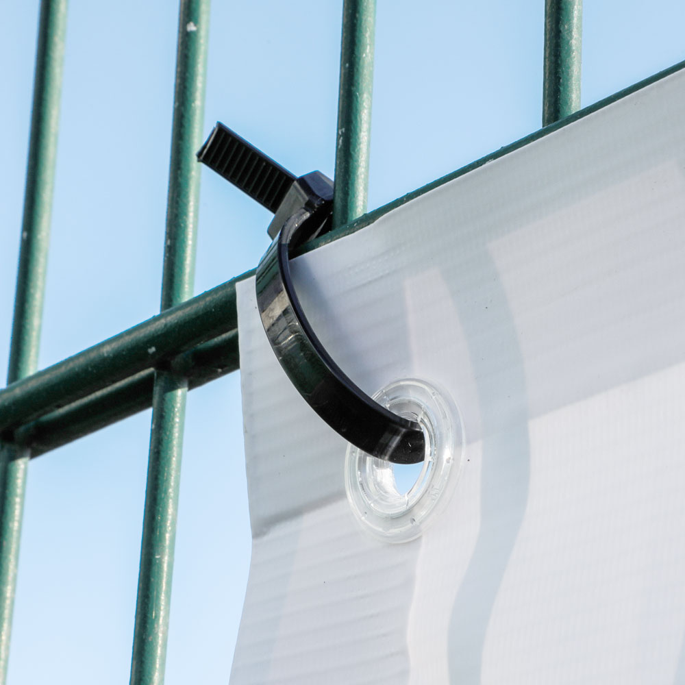 Outdoor Banner Corner Macro